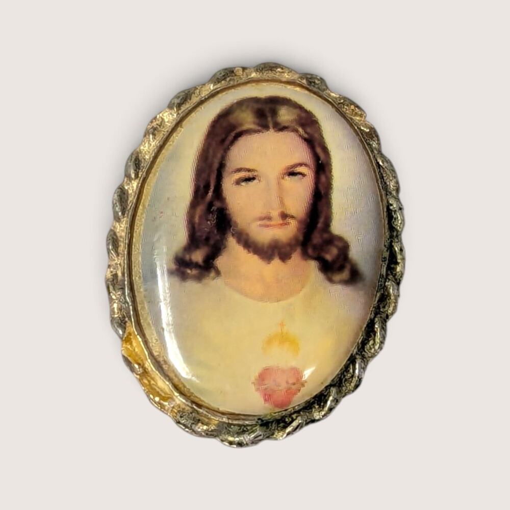 Vintage 1970s Sacred Heart of Jesus Brooch | Religious Portrait Pin